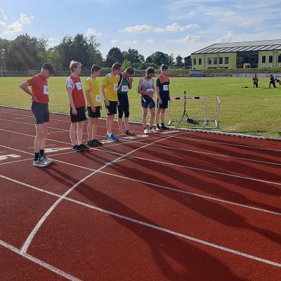 2022 07 01 800m Manner Mannl. Jugend Vor Dem Start