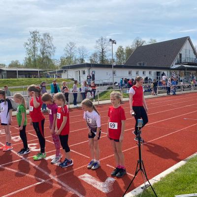 2023 04 22 Die Jungsten Beim 800 Start W10